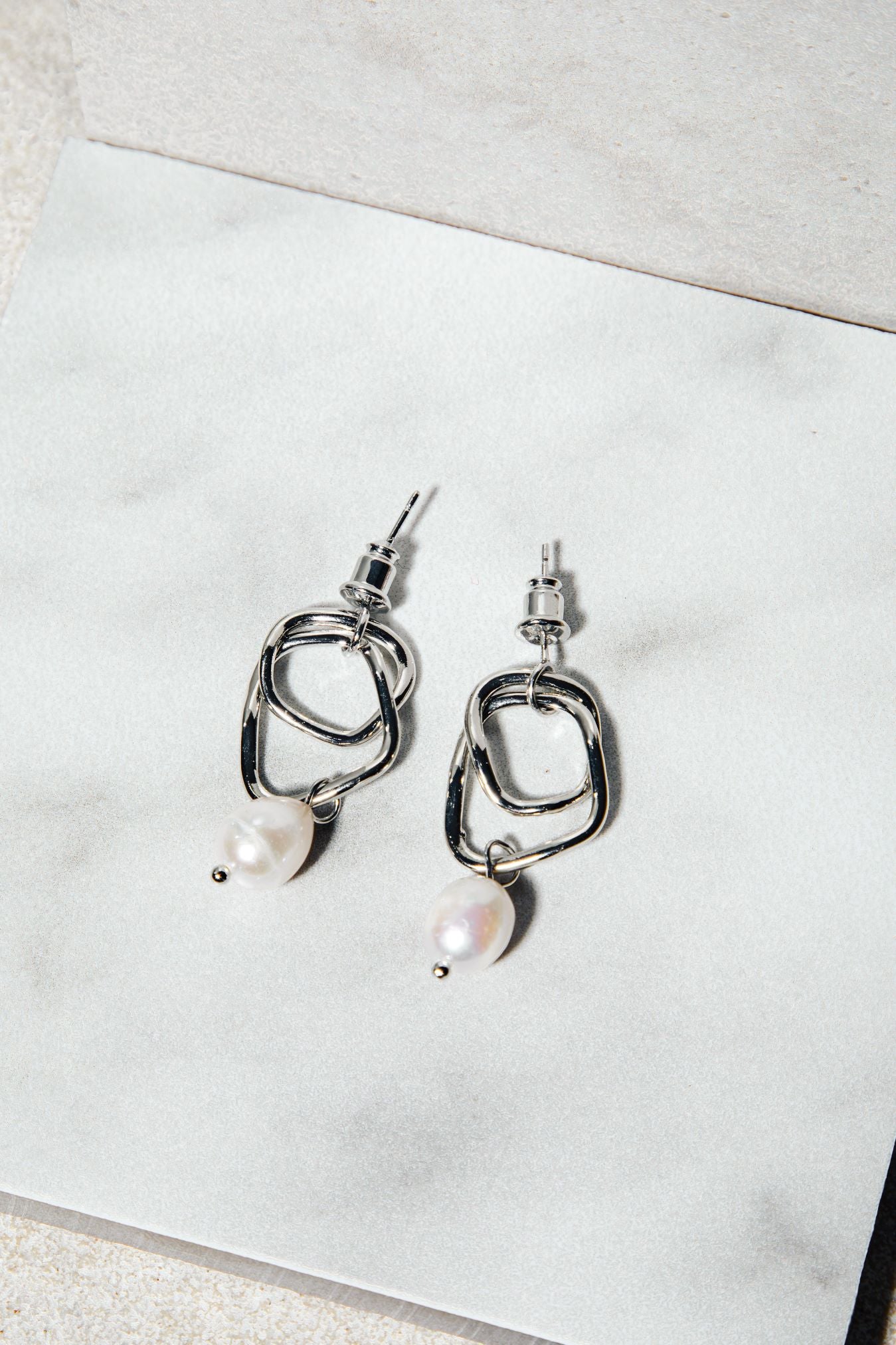 Isabella Earrings - Kymond & Co