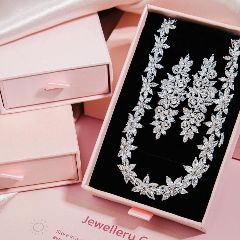 The Polly Set – platinum bridal jewellery set in pink velvet box