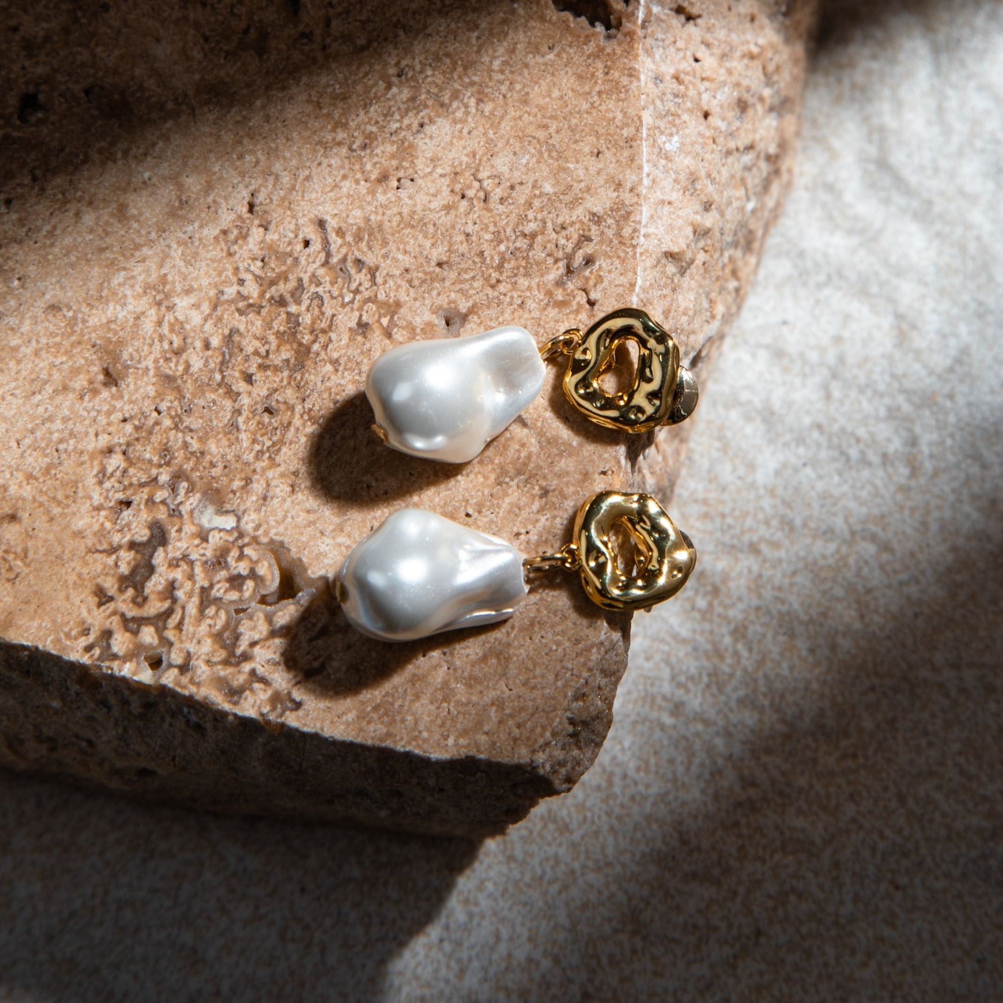 Pearl Earrings - Kymond & Co
