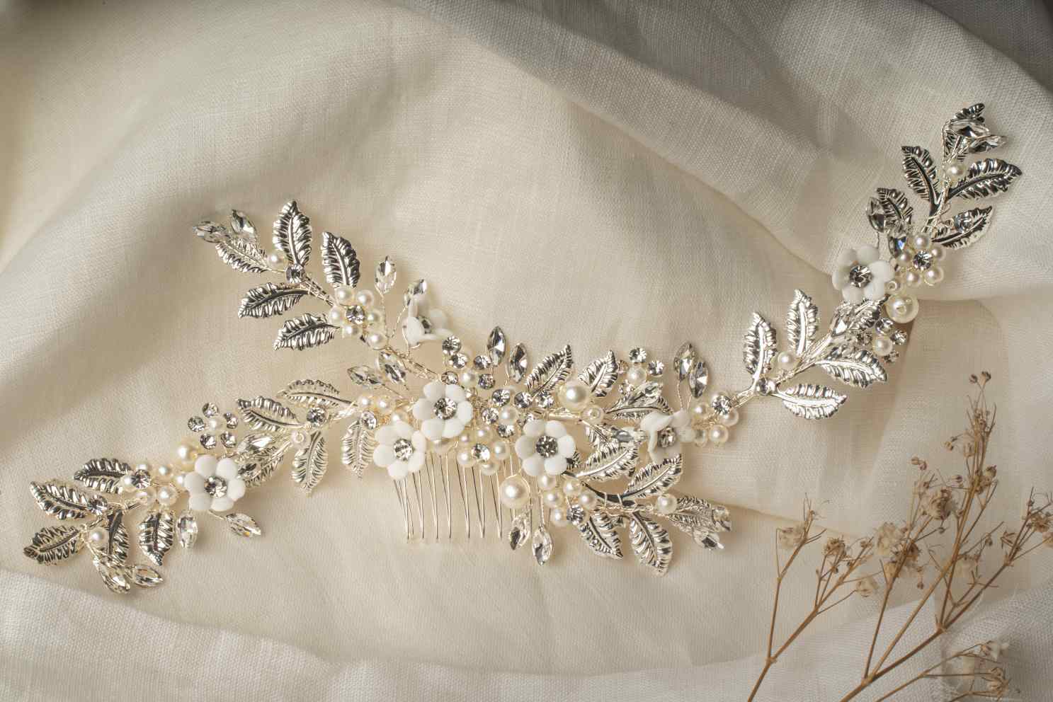 Rihannah Hair Comb – matte floral and pearl bridal hair comb on linen background with dried florals